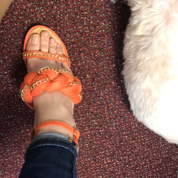 New Comfy Braided In Gold Sandal Heels - Picture 5 of 5